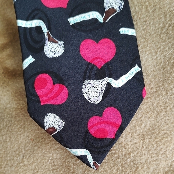 Hershey Kiss Silk Tie by Addiction 4" Wide Retro - Picture 6 of 6